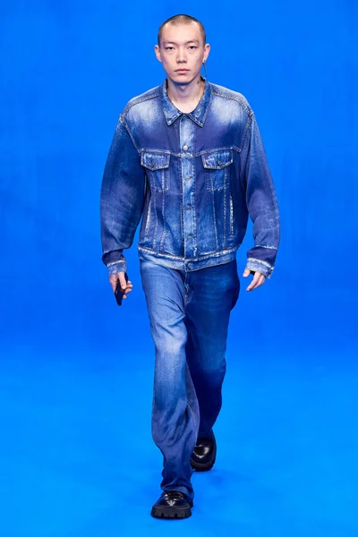 Look 36